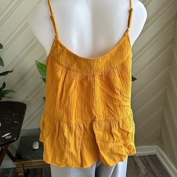Banana Republic Fit Flare Tank Size Medium - Picture 4 of 9
